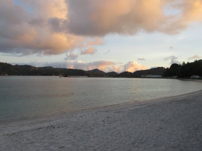 大村海岸の夕暮れの風景